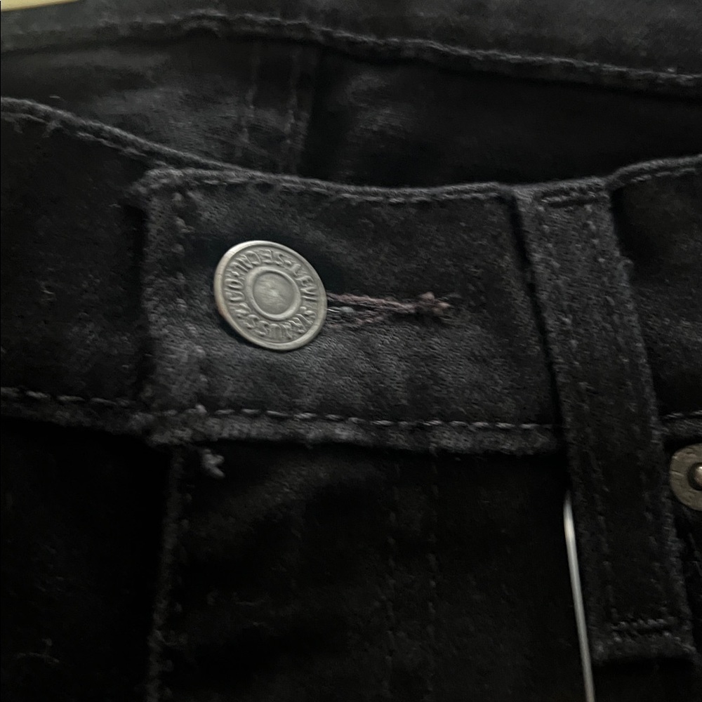 NWT Levi's Men's Skinny Jeans in Jet Black - Picture 3 of 7